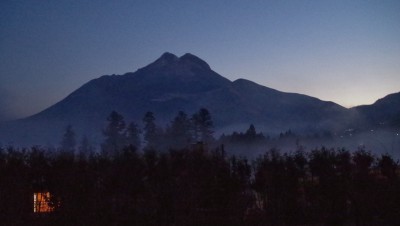 Mt. Yufu vor Sonnenaufgang - © Hans Carl von Werthern